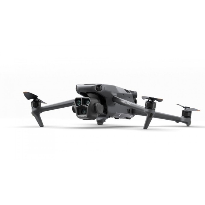 Dron DJI Mavic 3 Pro Fly More Combo + DJI RC – 3 batérie