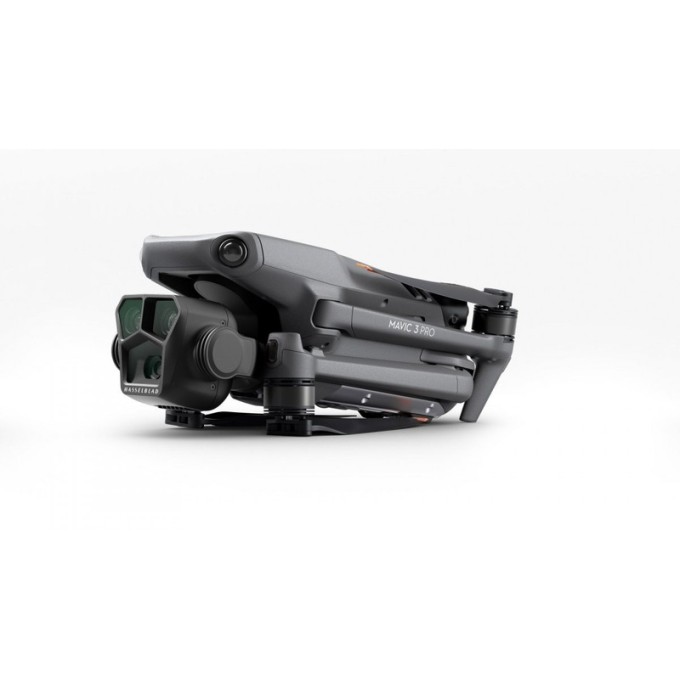 Dron DJI Mavic 3 Pro Fly More Combo + DJI RC – 3 batérie